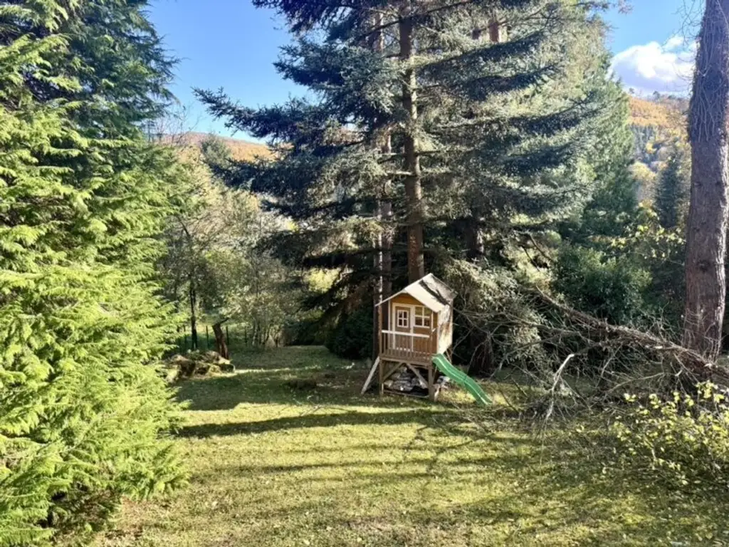 Beletage in Waldrandlage, große Terrasse, Gartennutzung, Carport, energieeffizient, Grünblick