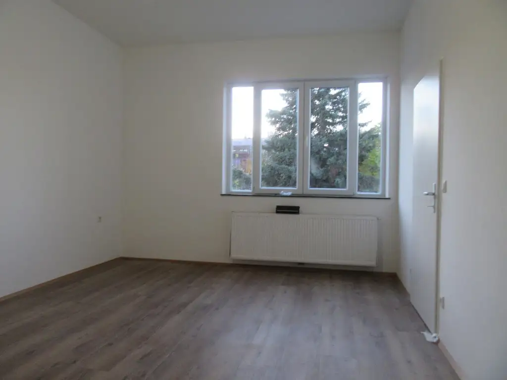 NÄHE LEOPOLDAUER PLATZ – NEU RENOVIERTES 2-ZIMMER APARTMENT MIT BALKON