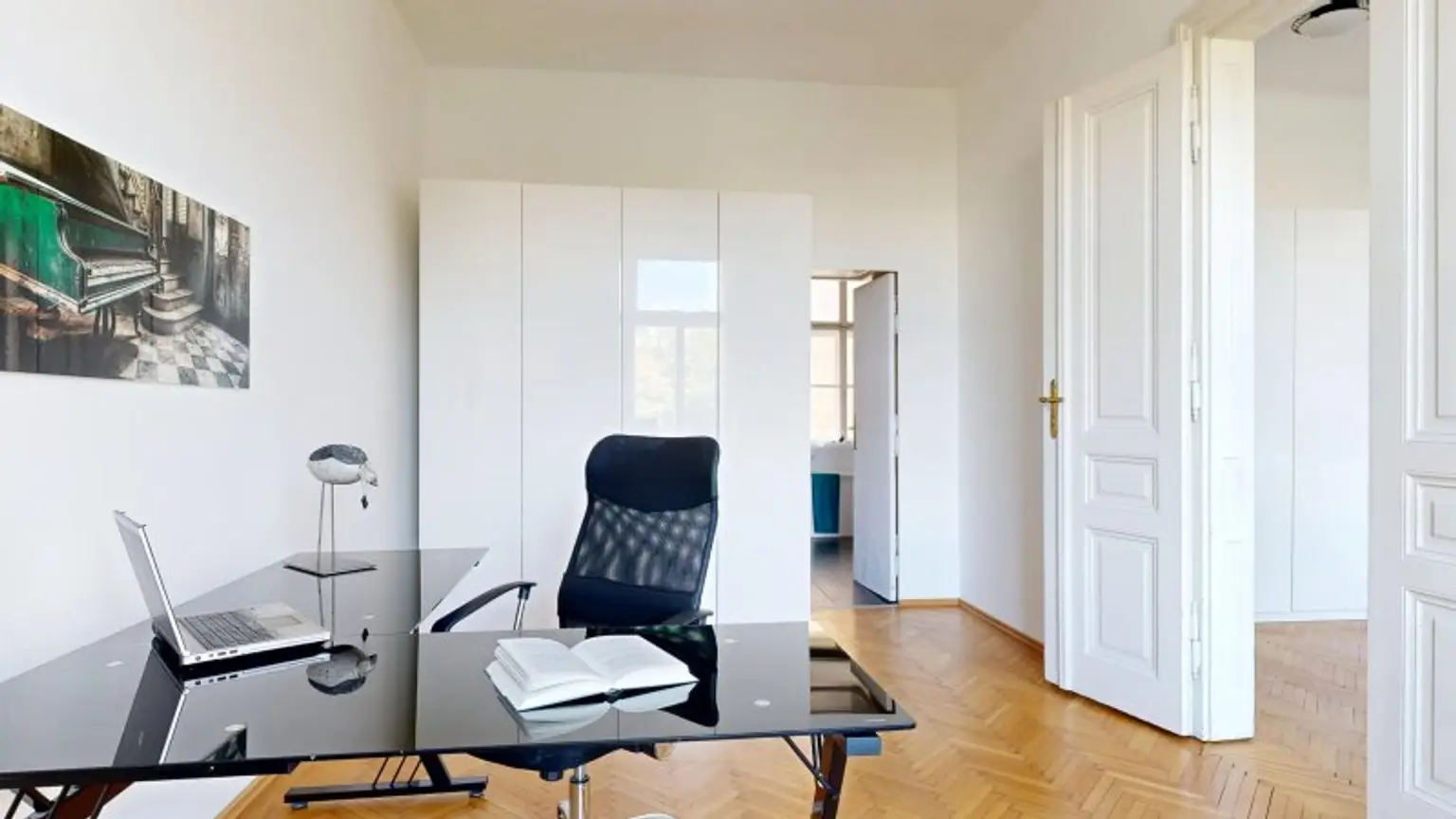 Stilvoller Altbautraum mit 4 (5) Zimmern - Ideal für Wohnen mit Homeoffice -  165 m² im 9.Bezirk