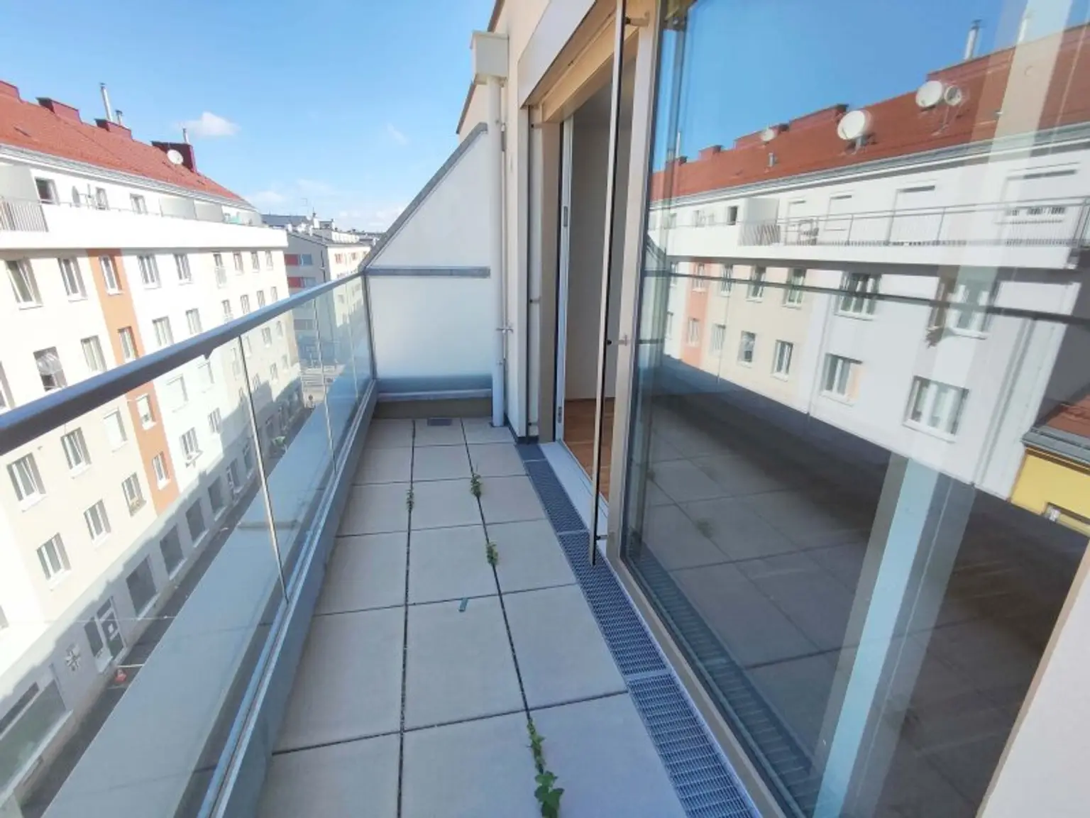 NEUBAU DACHGESCHOß-3-Zimmer-ERSTBEZUG mit Balkon in 1210 Wien! Top 2/43