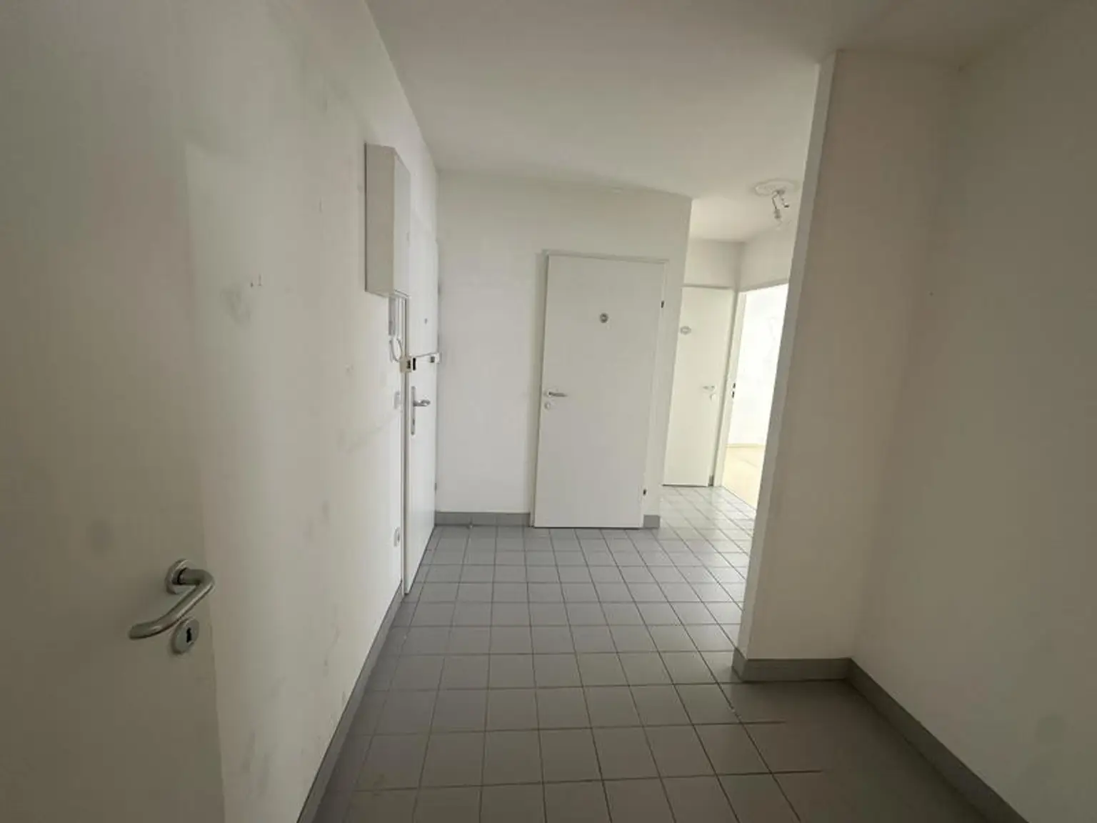 3 Zimmer Eigentum mit Loggia und Erker