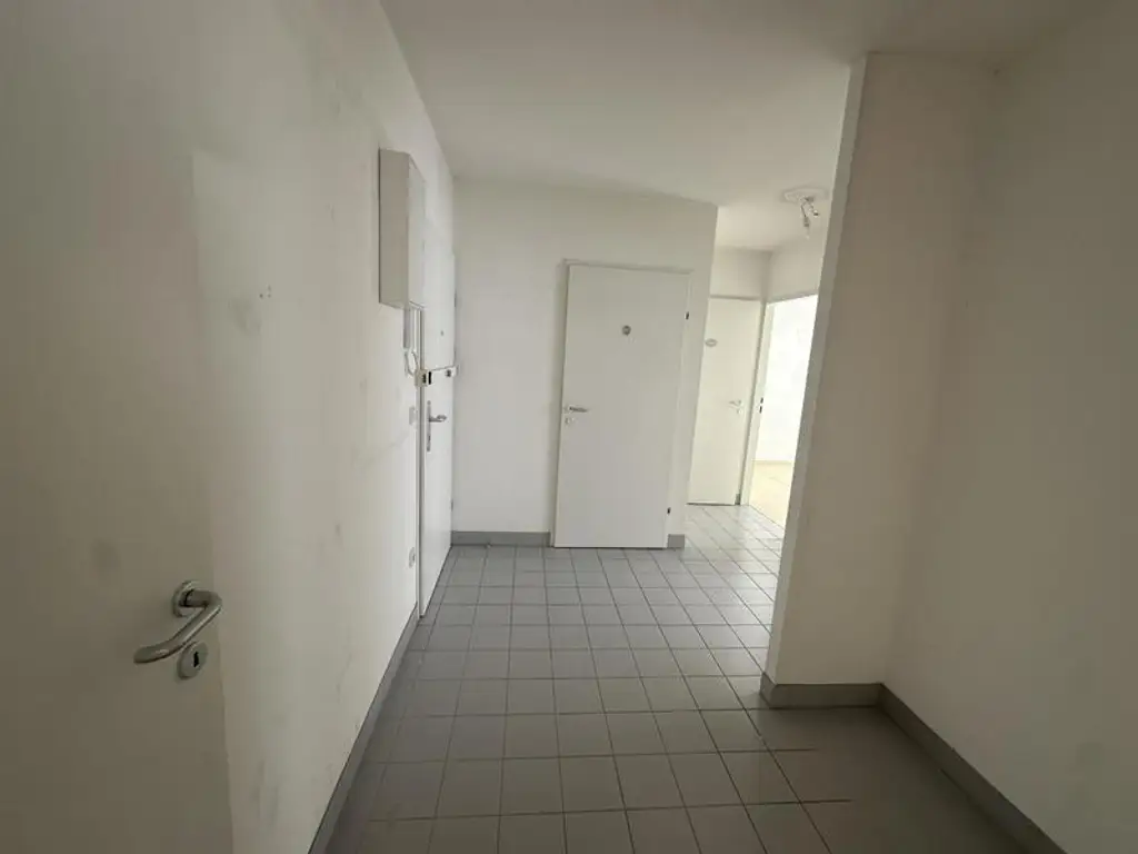 3 Zimmer Eigentum mit Loggia und Erker