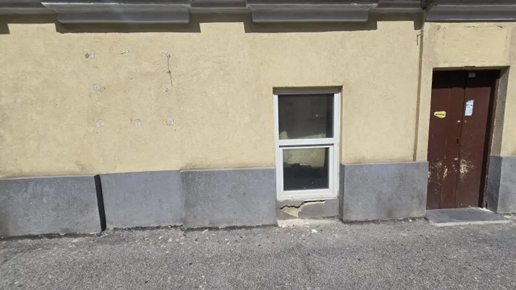 Schöne Geschäftslokal, Gewerbeimmobilien, Souterrain