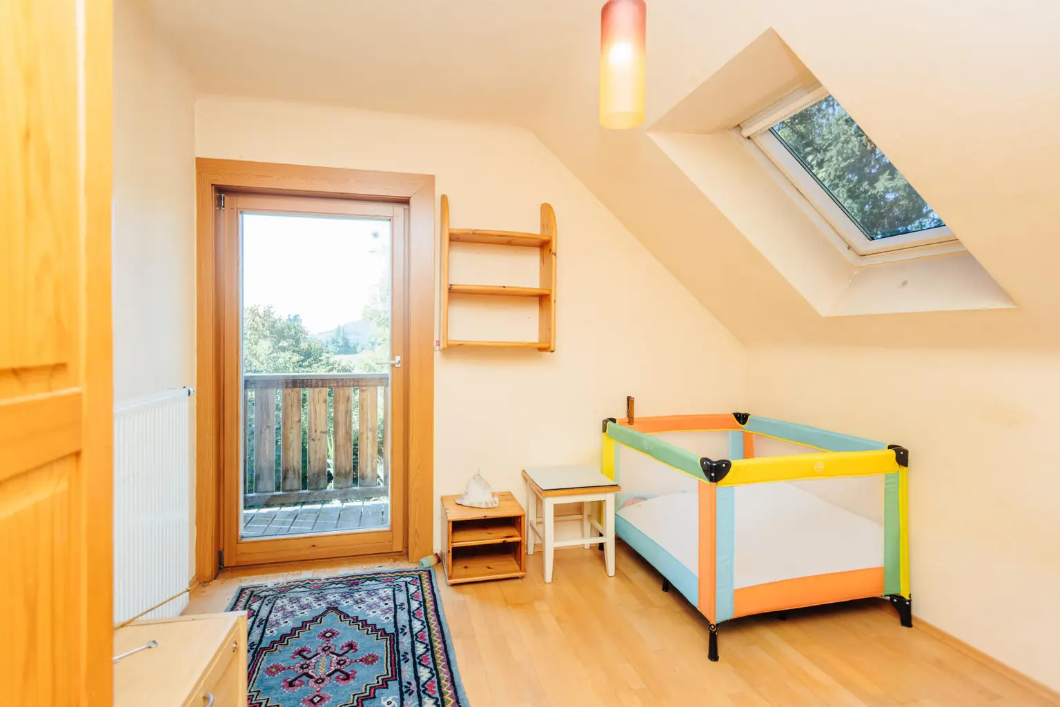 Großzügiges Einfamilienhaus mit Schwimmteich in Weinitzen - ländliche Geborgenheit trifft modernen Wohnkomfort