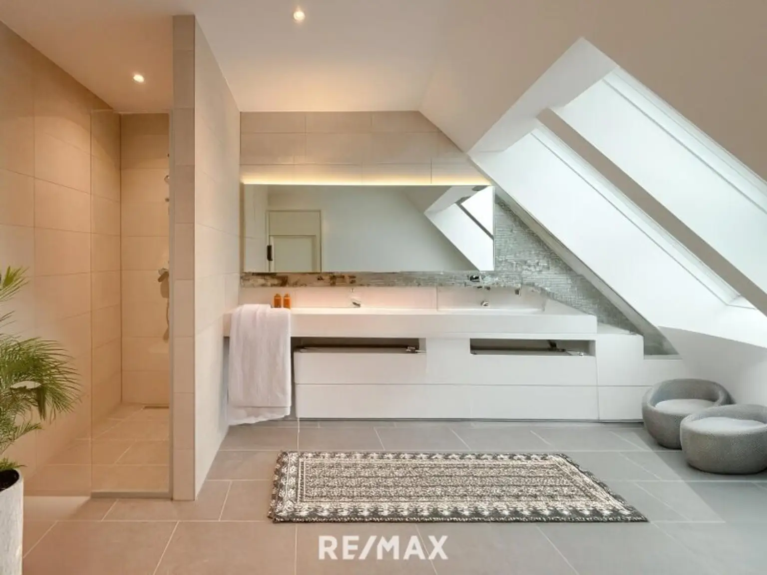 LUXUS Penthouse mit jeglichem Komfort