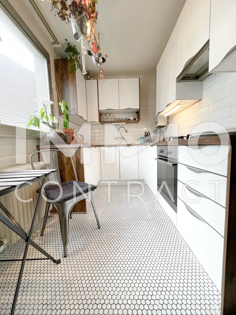 WARMMIETE! IDEALE WG ODER FAMILIENWOHNUNG  MIT LOGGIA! 4 ZIMMER + SEPARATE KÜCHE!