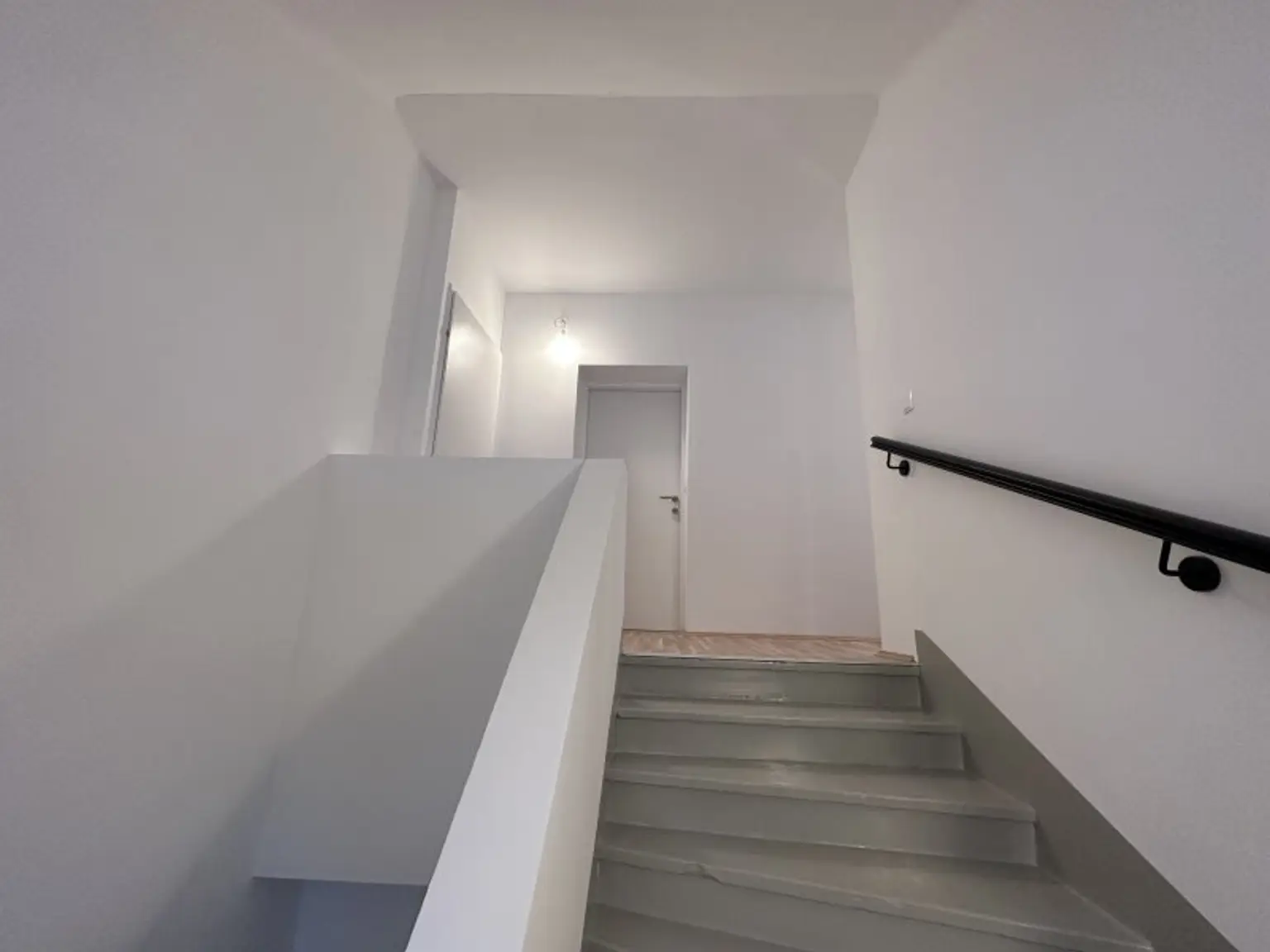 ***TRAUMTERRASSE - Großzügige 2-Zimmer-Wohnung in Top-Lage des 19. Bezirks – Nähe Kahlenberg***