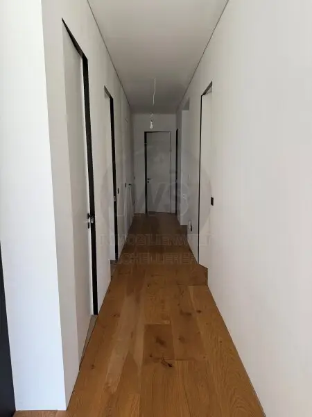 Traumhafter Erstbezug: Moderner Bungalow mit ca 200m² in Breitwiesen für 699.000 €!