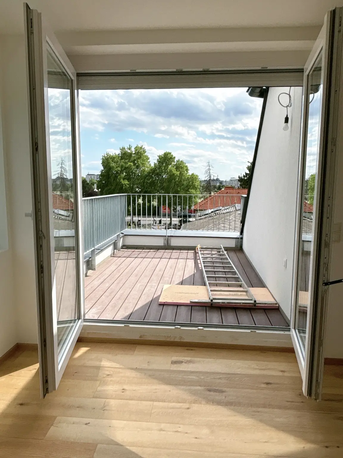 85m² große Neubau-Dachgeschosswohnung ~ 3 Zimmer ~ 11 m² Balkon ~ 1220 Wien