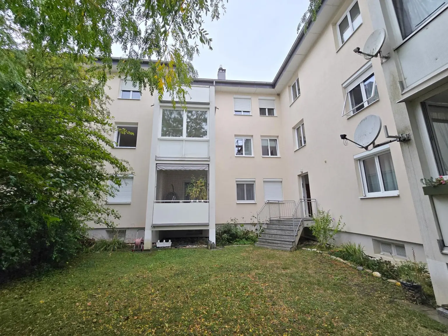 Haus mit Gemeinschaftsgarten