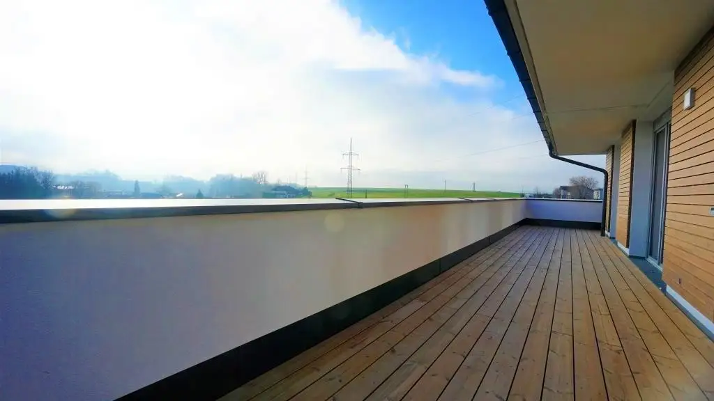Beeindruckende 3 Zimmerwohnung mit Dachterrasse