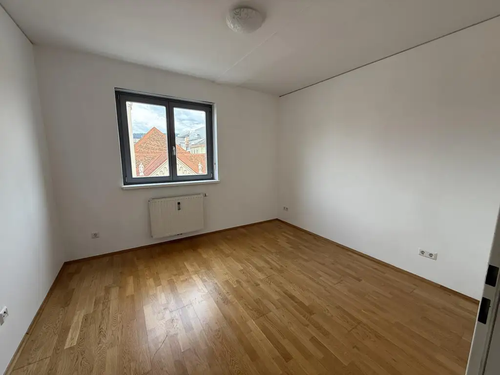 ZENTRALE LAGE! 2er WG taugliche Altbau Wohnung ++Videorundgang++