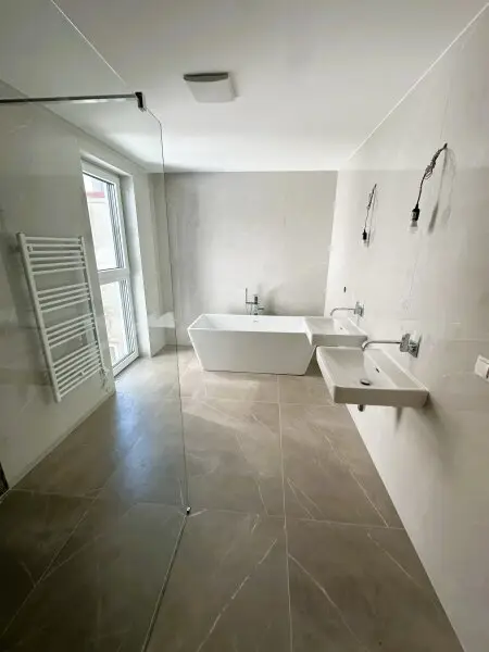 Elegantes Wohnen über den Dächern Wiens - exklusive 4 Zimmer Dachgeschosswohnung mit Terrasse