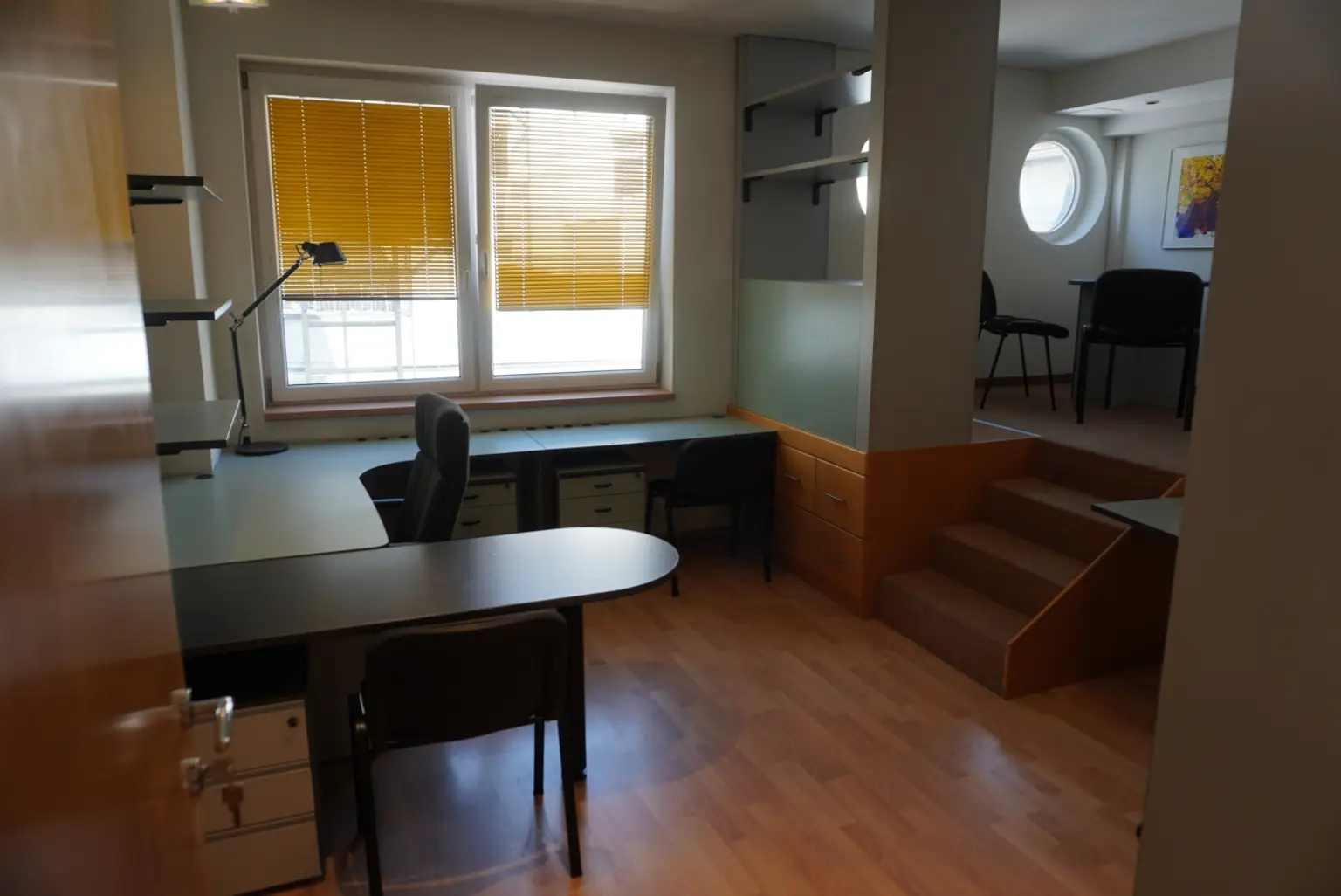 Büro 6