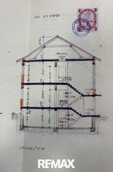 Voll unterkellertes Zweifamilienhaus mit Garten, Carport & Garage in sonniger Zentrumslage von Bad Hall!