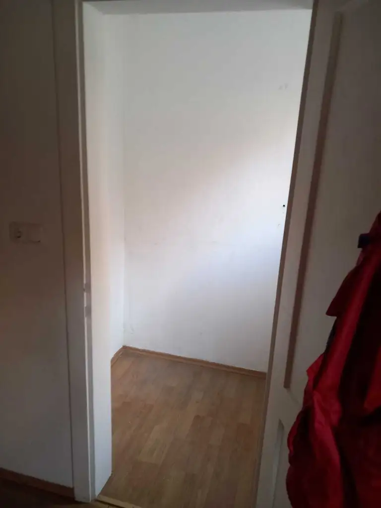 Unmöblierte 3-Zimmer-Altbauwohnung im Halbstock in Thörl nahe Kapfenberg zu mieten !