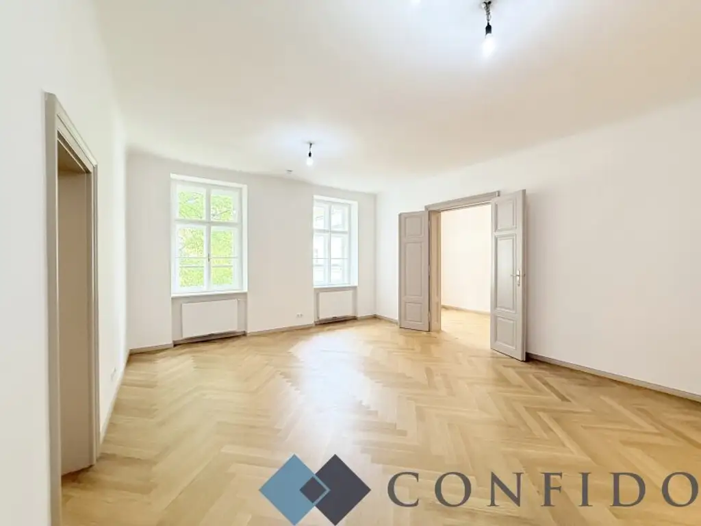 AM HEUMARKT - Traumhafte 4 Zimmer Altbauwohnung in großartiger Lage!