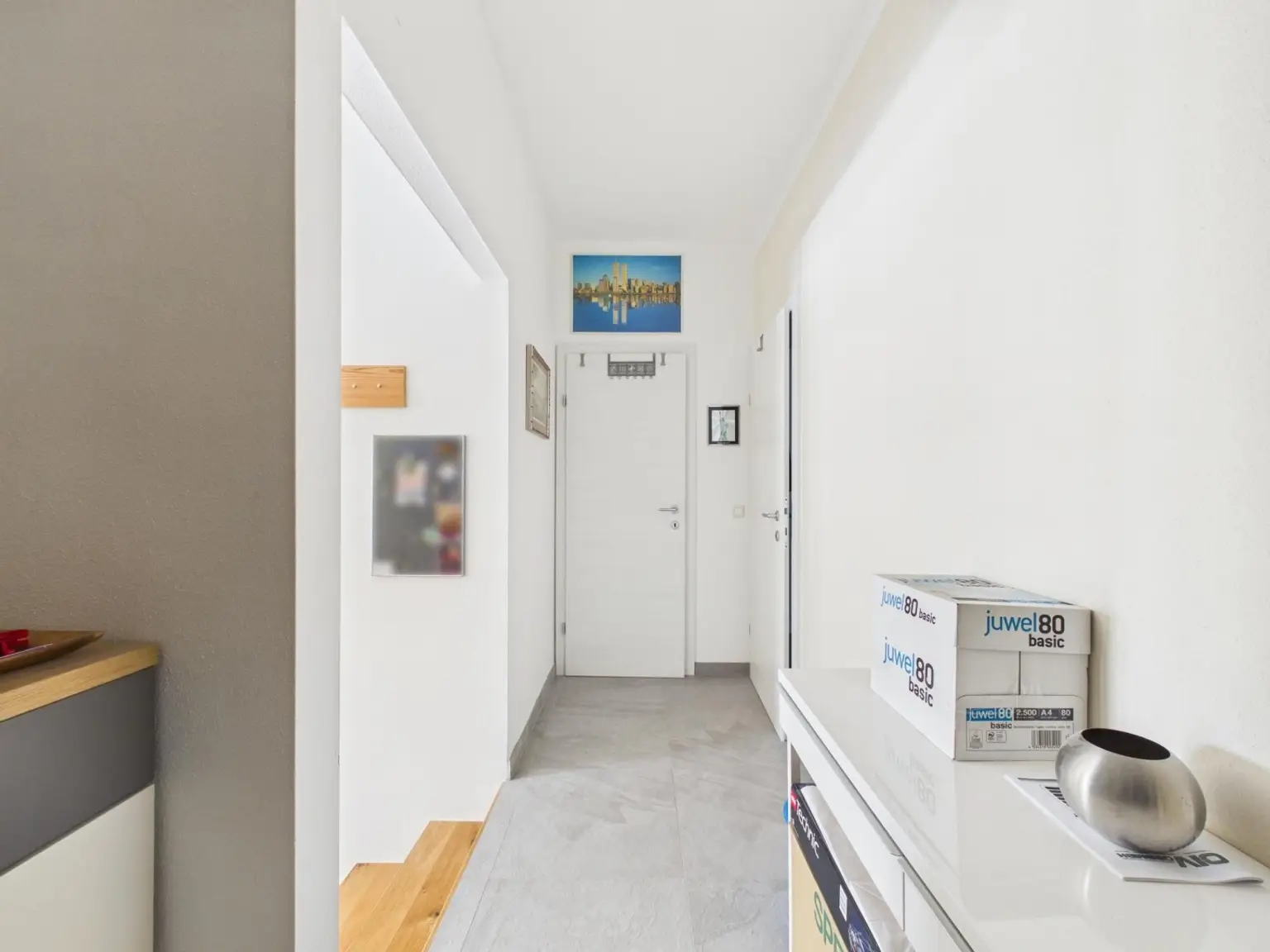 CAM04191G0-PR0080-STILL001