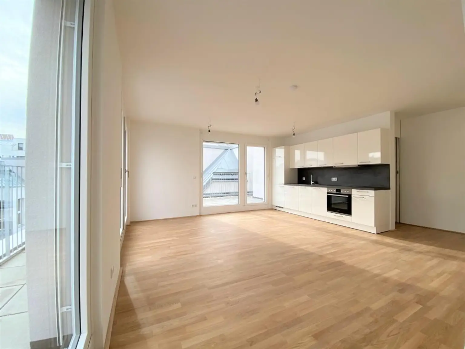 16m² Terrassenfläche!!! DG-Neubauwohnung in der Koloniestraße!!!