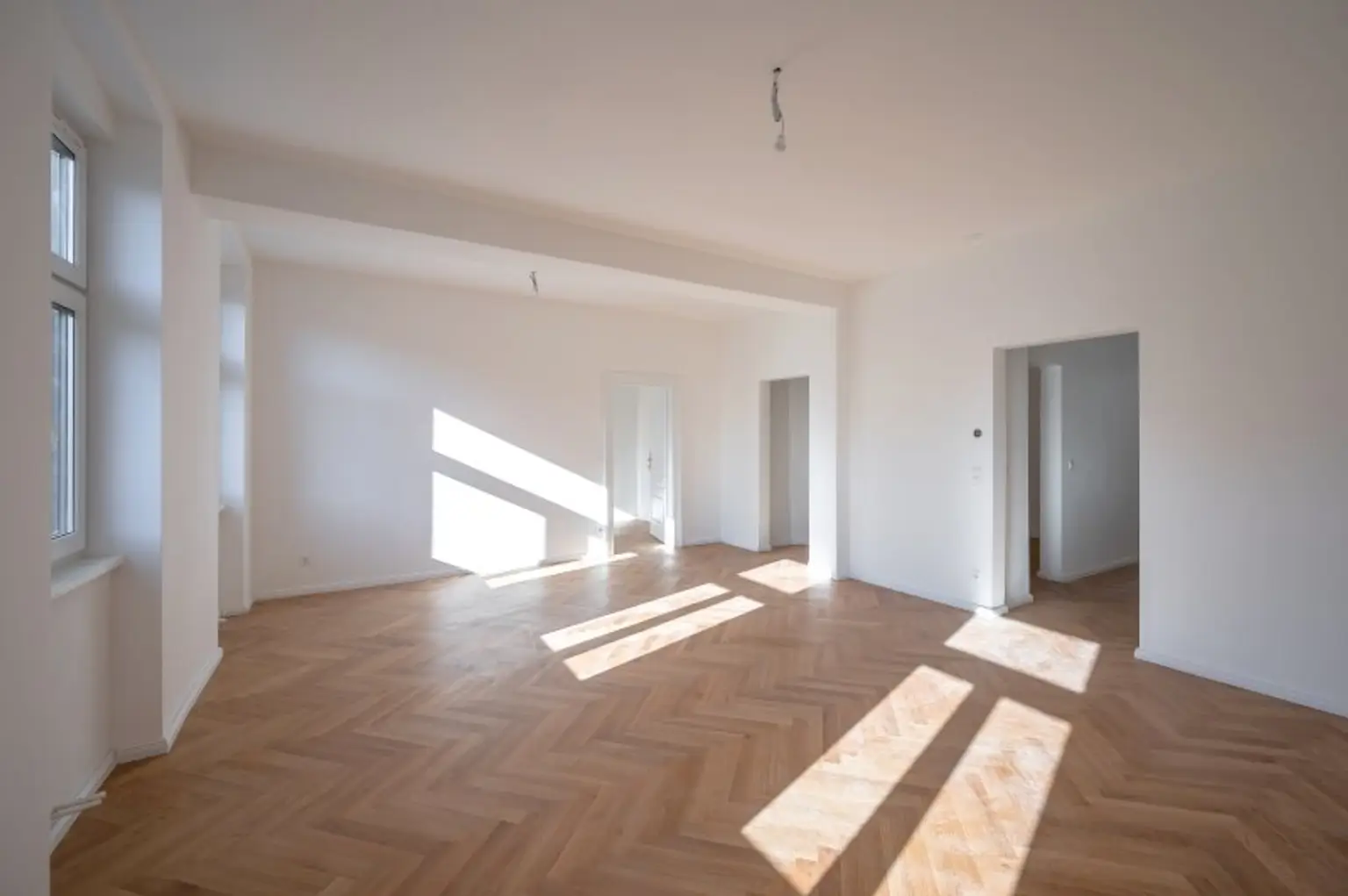 ++NEU++ Fantastische 3-Zimmer Altbauwohnung – Generalsaniert & Stilvoll