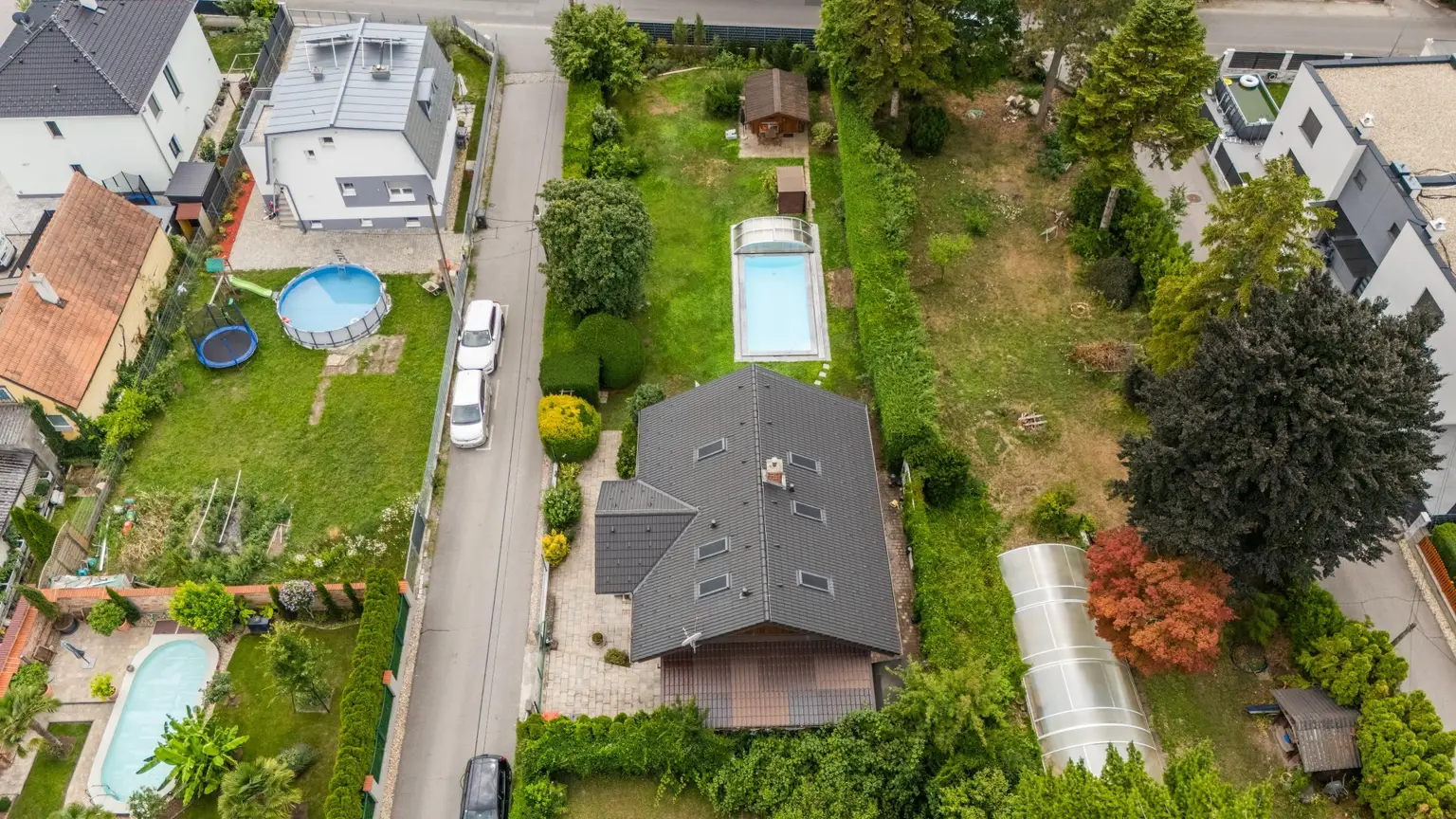 "Ihr privates Paradies in Gerasdorf! Traumhaus mit Pool, Garten & mehr!"