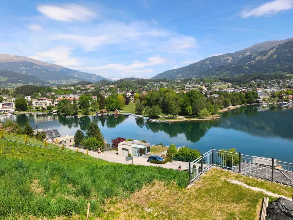 Außergewöhnliches Baugrundstück in Seeboden – unverbaubarer Seeblick, nur ca. 50 m zum Millstätter See
