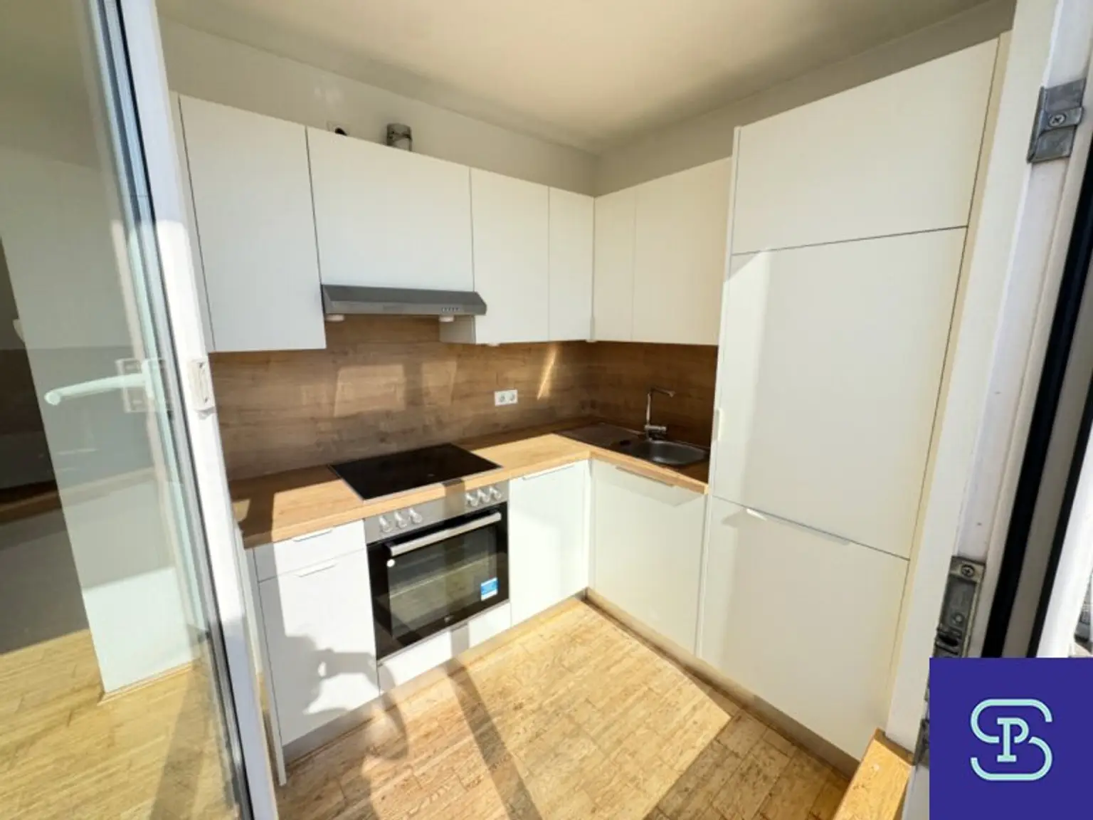 Helle 61m² Dachmaisonette mit 10m² Terrasse - 1170 Wien