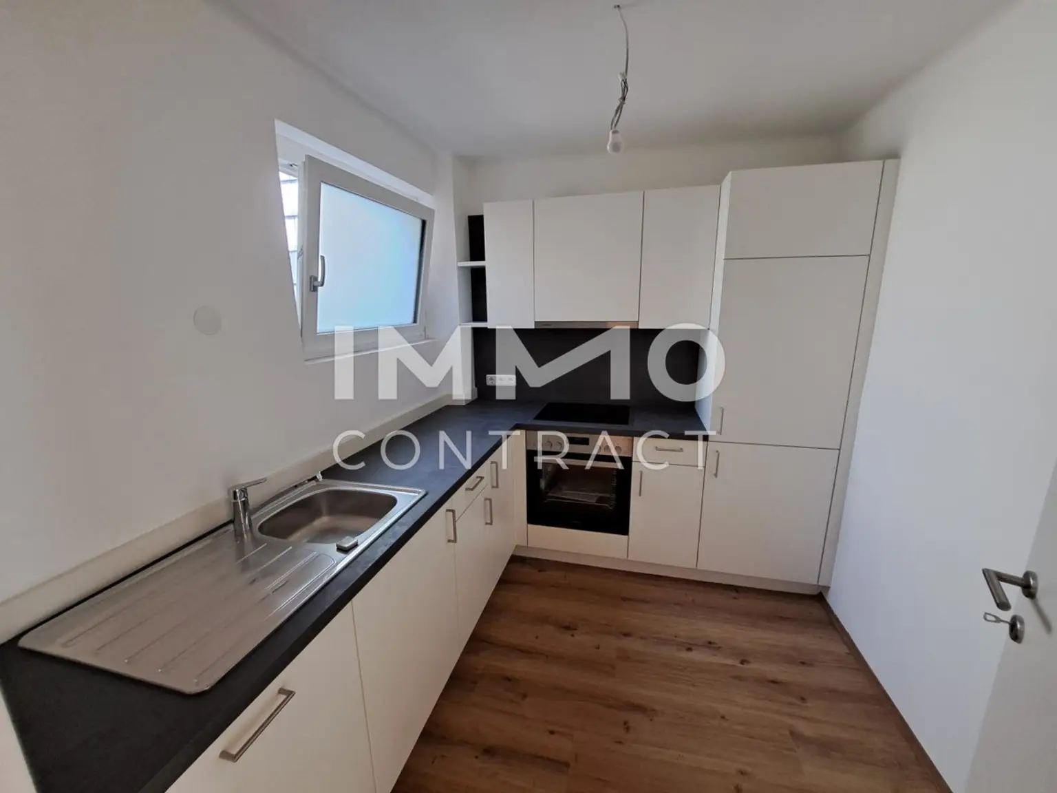 Generalsanierte 2-Zimmer Wohnung mit Terrasse im Zentrum von Linz nahe Landstraße