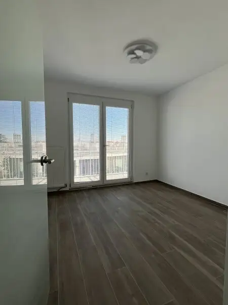 Traumhafte 2-Zimmer Wohnung mit 2 Balkonen in Mödling - Perfekt saniert und ideal gelegen!