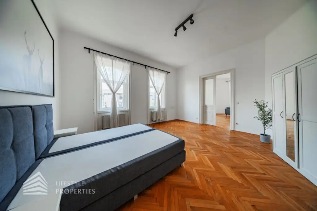 Helle 5-Zimmer Wohnung mit Balkon, Nähe Westbahnhof