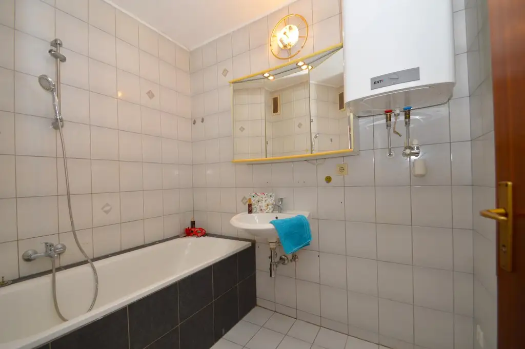 Zentrale 3-Zimmer Wohnung mit Tiefgaragenstellplatz