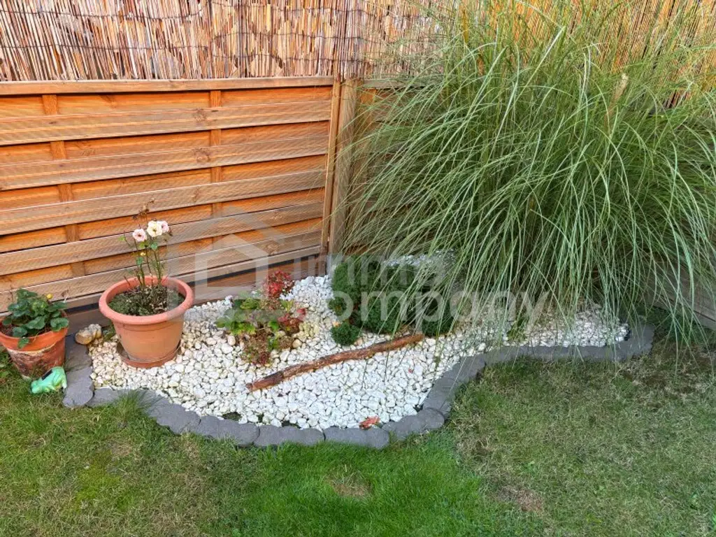 Moderne Erdgeschosswohnung mit Eigengarten und Terrasse in Albersdorf-Prebuch!