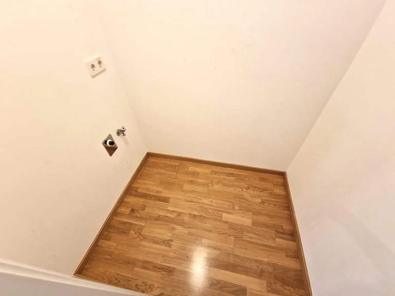 Top-moderne Neubauwohnung mit MEGA-Terrassenfläche (1.OG)