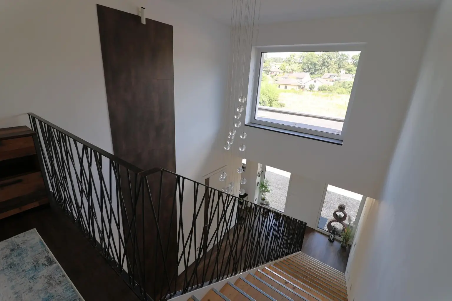 Diele mit Aufgang EG