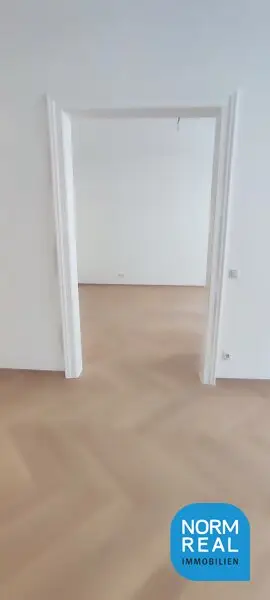 ERSTBEZUG Balkonwohnung