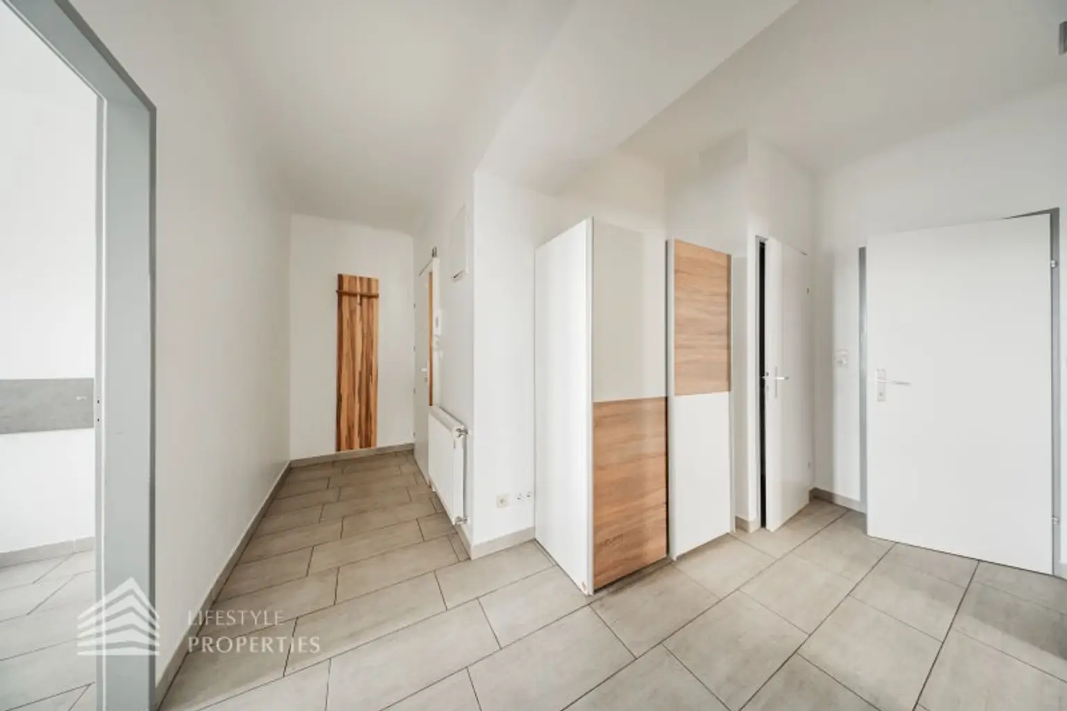 Schöne 2-Zimmer Wohnung, Nähe Meiselmarkt