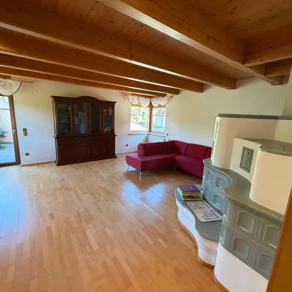 Wohnen in Aussichtslage mitten in der Natur auf  8 Ha. Grund, ehemalige Hofstelle!