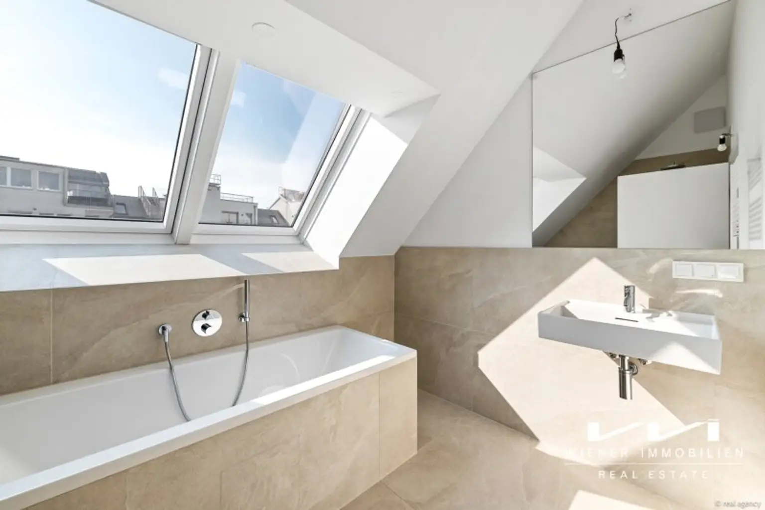 Quartier Starhemberg - Geschichte bewahrt. Zukunft gebaut. Jetzt bezugsbereit.