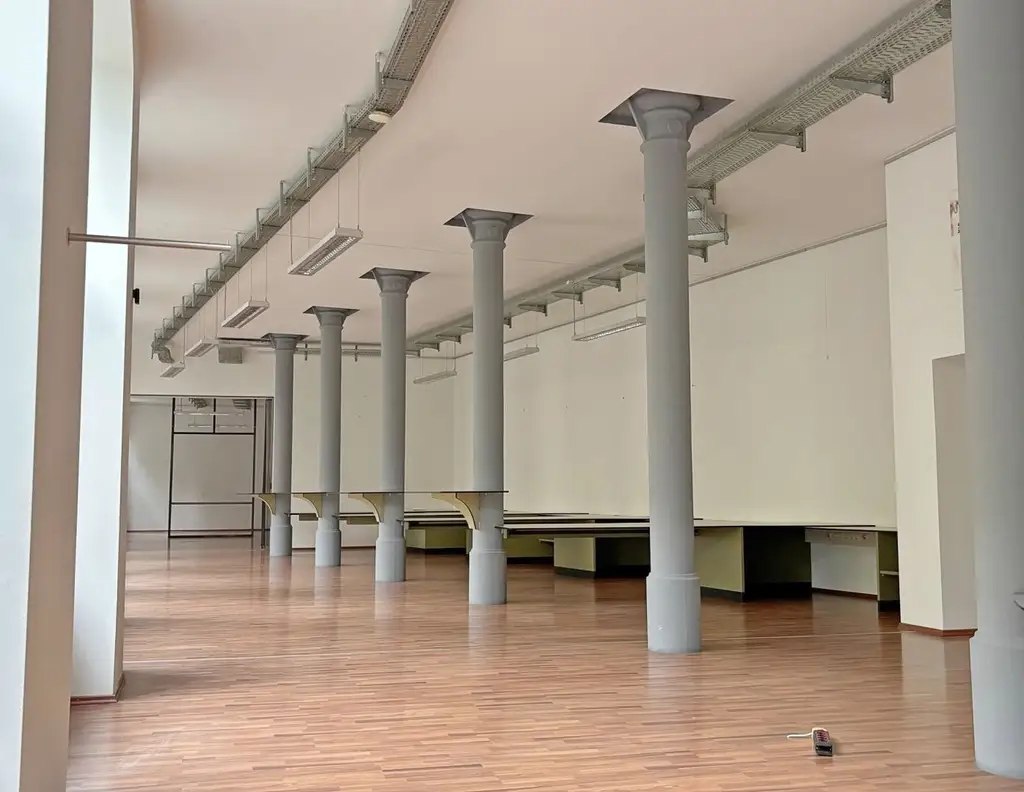 Flexible Gewerbefläche mit Parkplätzen in Bestlage von Margareten!