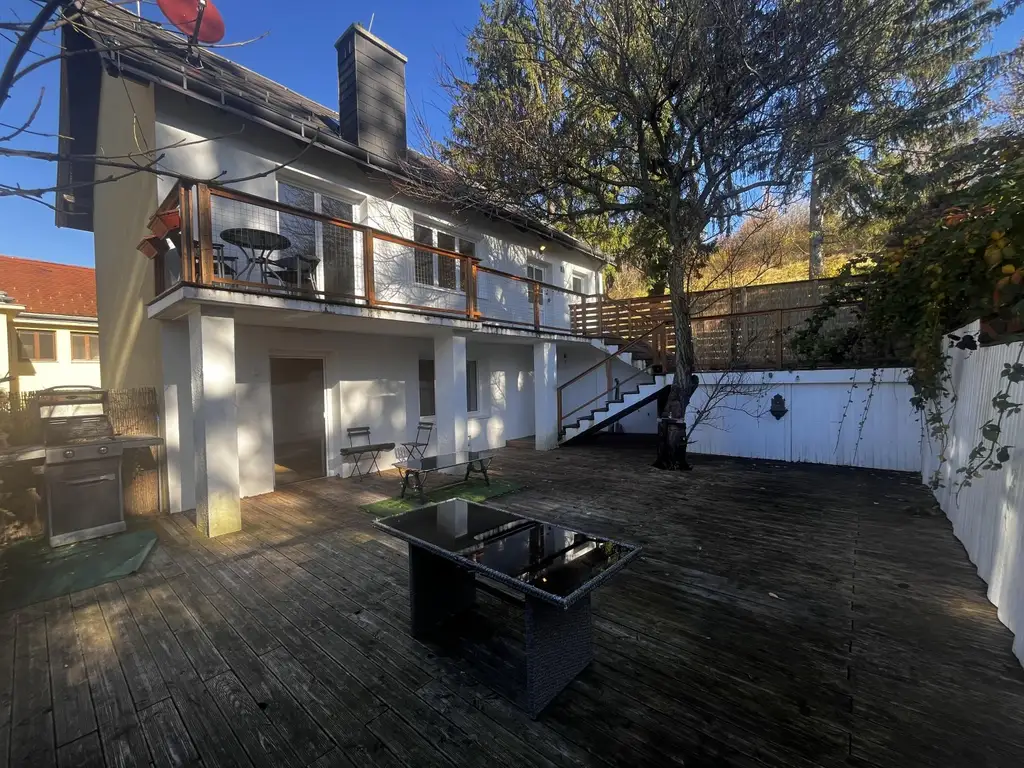 "Einfamilienhaus mit Grundstück in Mauerbach"