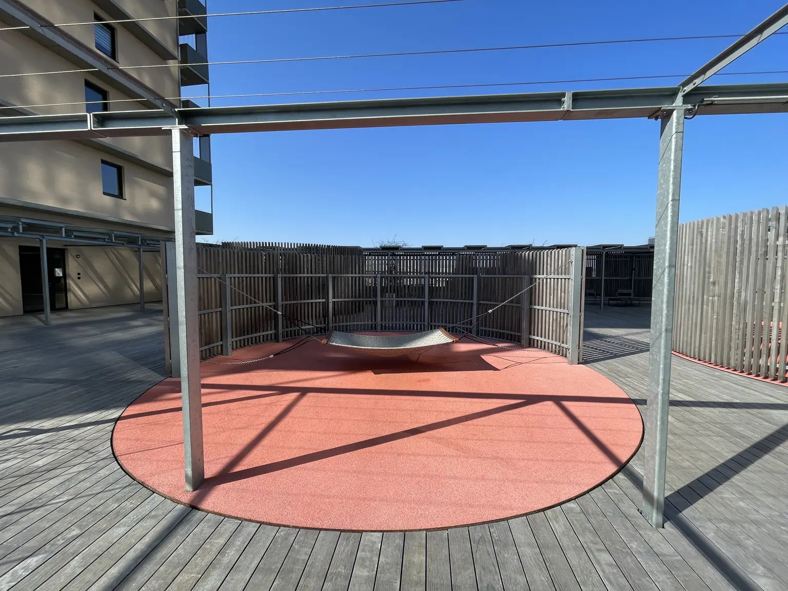 Helio Tower - 3 Zimmer - 31.Etage - Balkon mit sensationellem Blick über Wien!