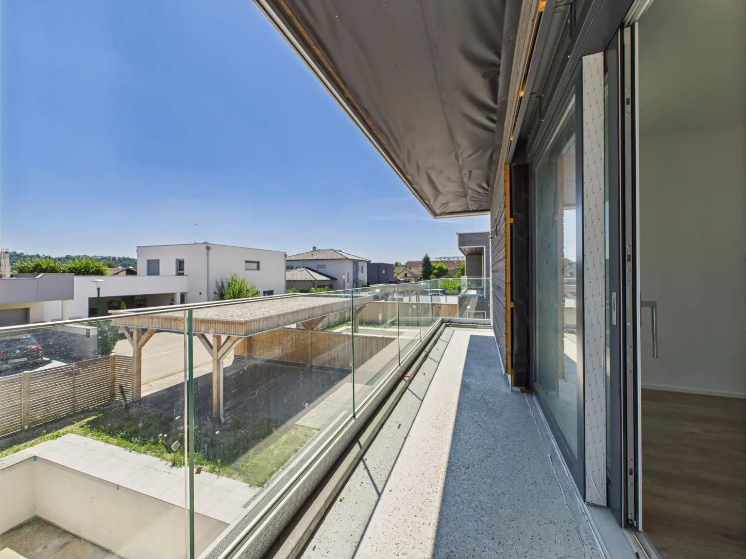 Luxus trifft Technik: Erstbezug mit hochwertiger Ausstattung, Smart Home & Salzwasserpool in Wels-West