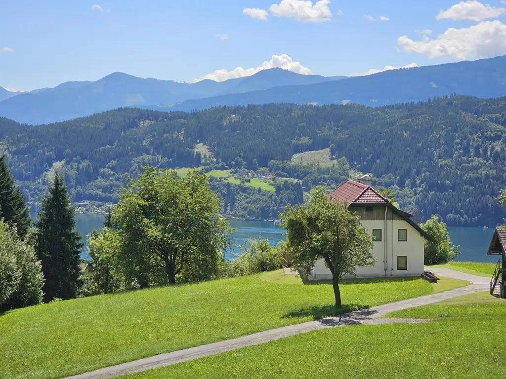 Gut geschnittene Wohnung in wunderschöner Lage am Sonnenplateau