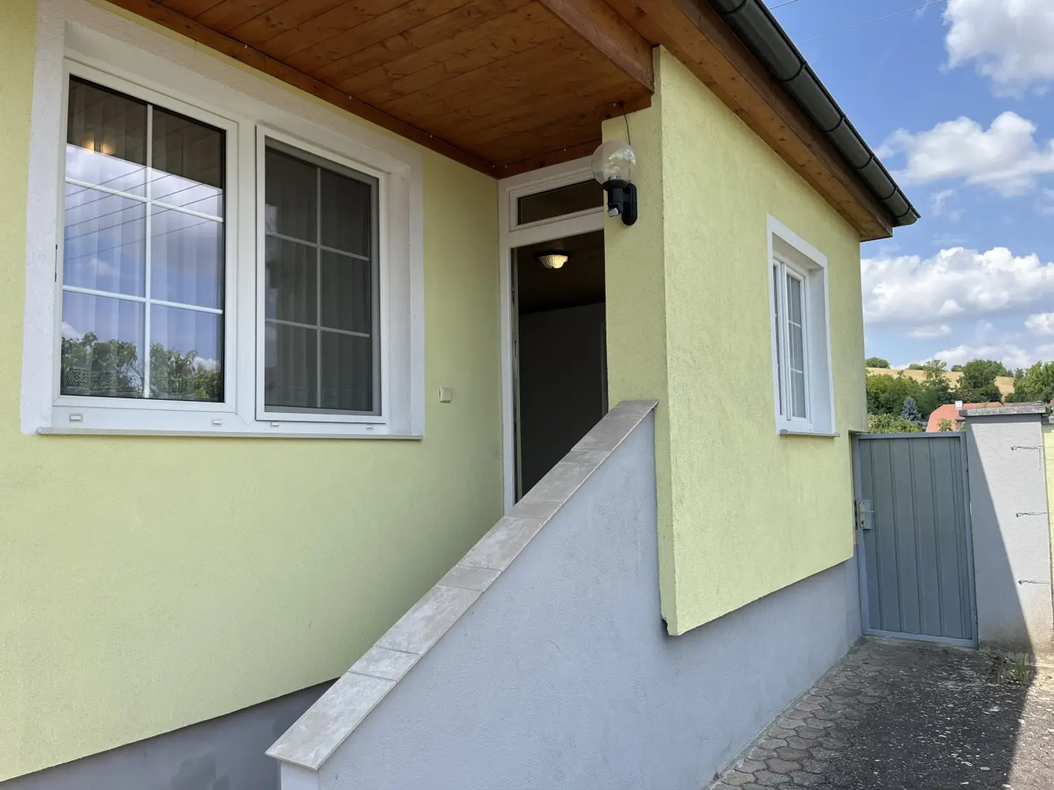 Wunderschöne Immobilie in zentraler Lage von Ladendorf