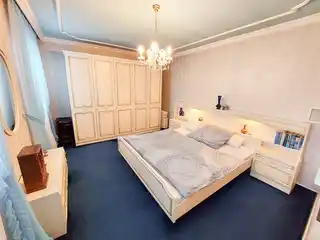 08 Schlafzimmer (1)