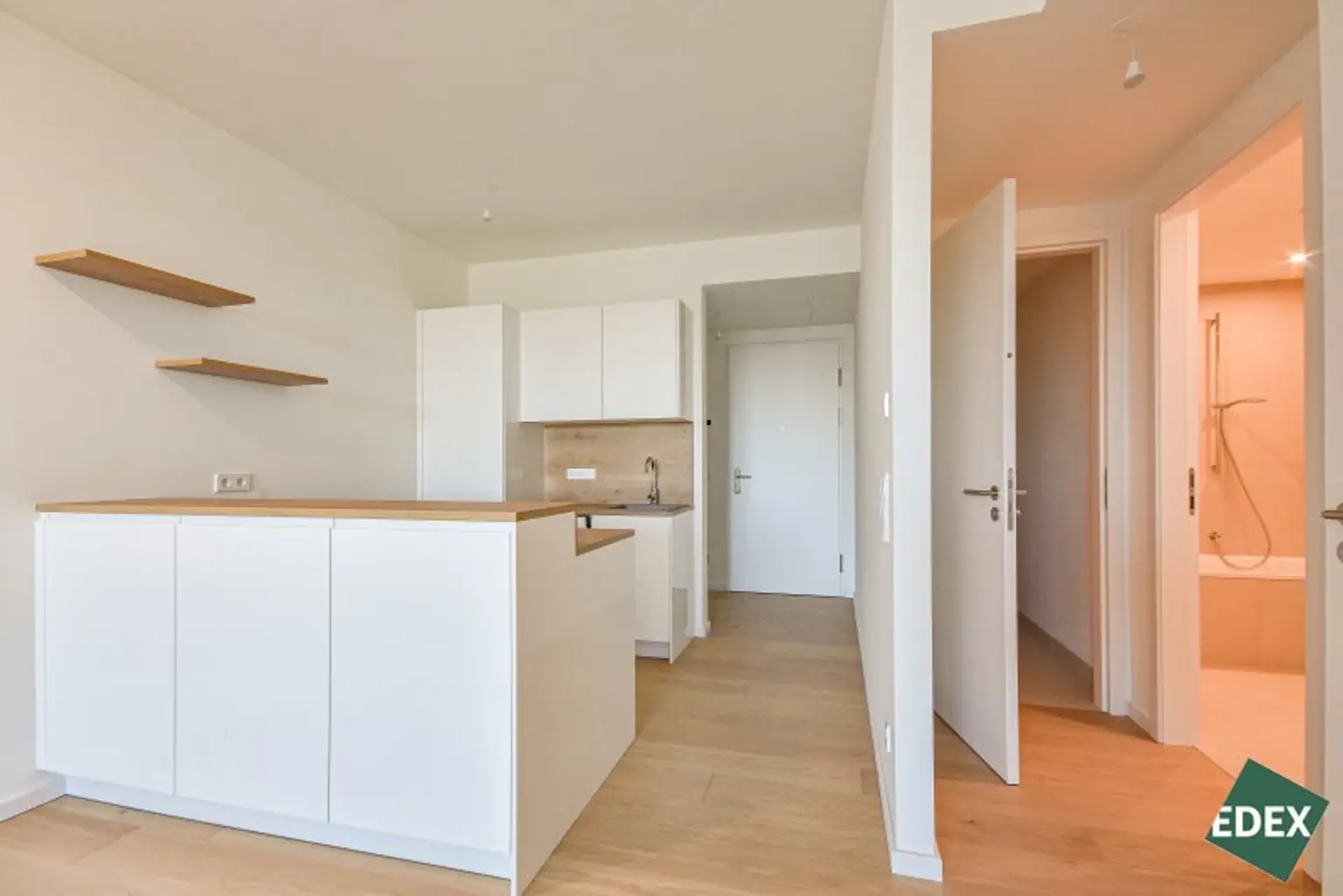 ERSTBEZUG: Traumhafte 2-Zimmer Wohnung mit großem Balkon und Fernblick | GRÜNBLICK |