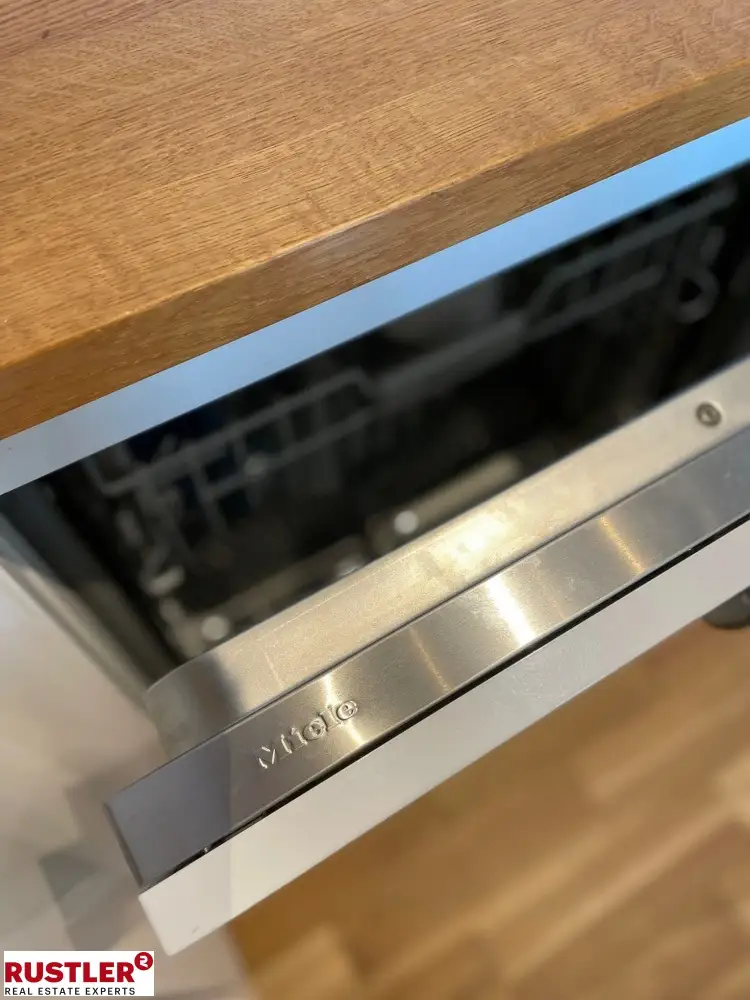 Atemberaubend -> Möblierte 4-Zimmer Wohnung mit traumhaftem Ausblick