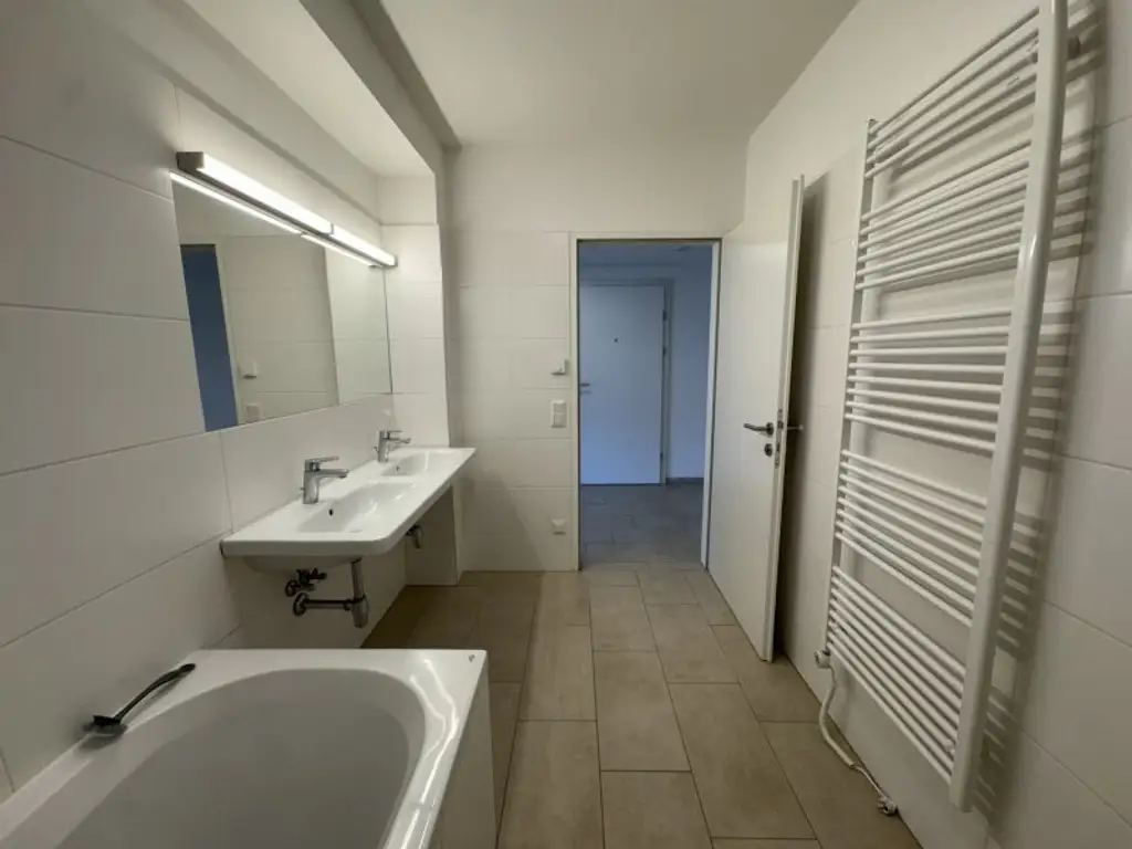 3 Zimmer Wohnung! Bezugsfertig ab sofort! Schnell sein!!
