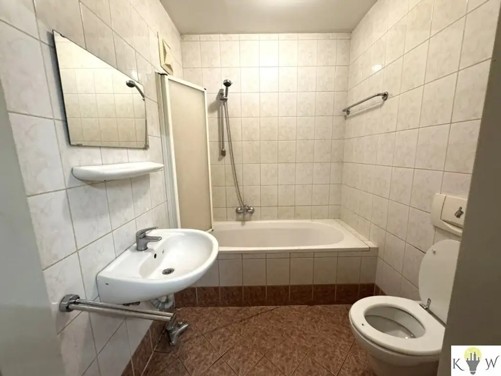 Großzügige Liegenschaft mit vielseitigem Entwicklungspotential in zentraler Lage von Andau