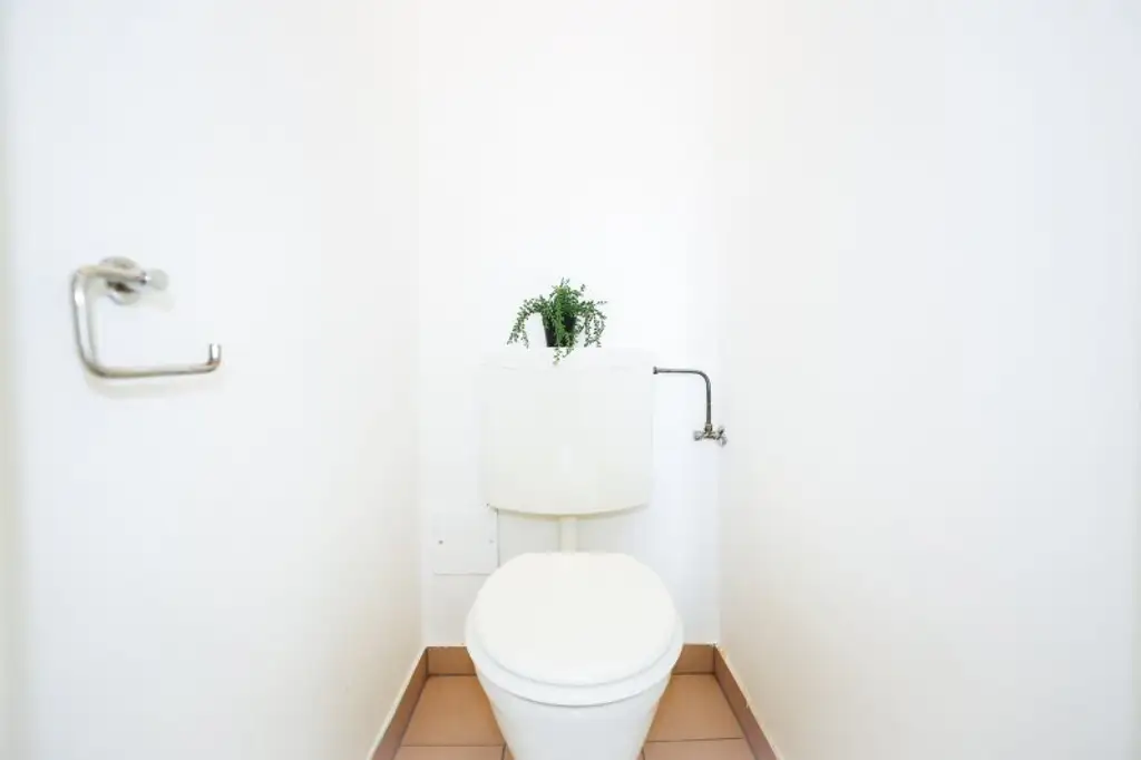 *BALKON* I HAUPTBAHNHOF I WG TAUGLICH I DUSCHE I HAUSTIERE WILLKOMMEN I AB SOFORT I 4. STOCK MIT LIFT I MODERN SANIERT I PROJEKT WOHNEN I